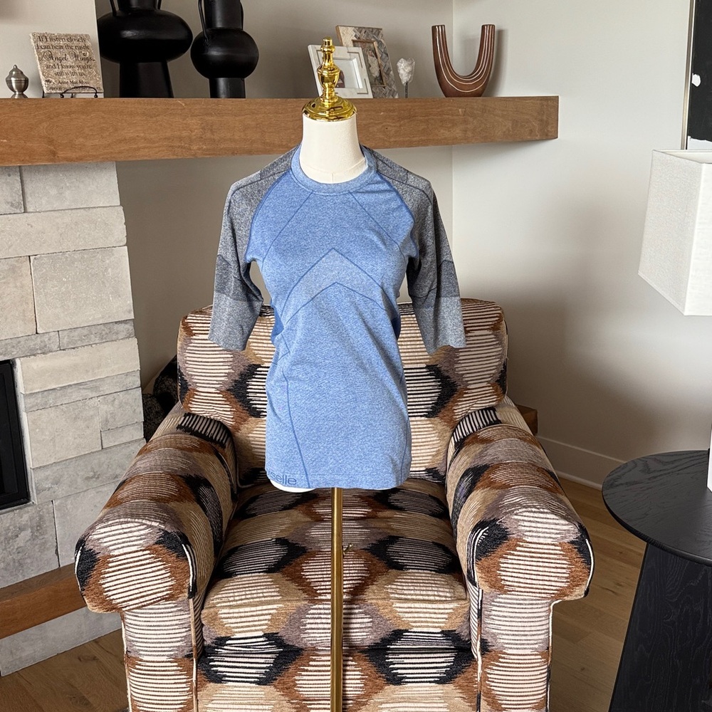 Oiselle Top